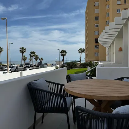 Reyes Catolicos Premium Beach, Playa Urbanova, Апартаменты Аликанте