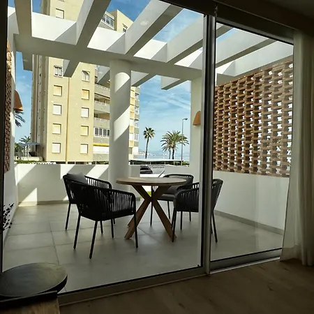 Апартаменты Reyes Catolicos Premium Beach, Playa Urbanova, Аликанте