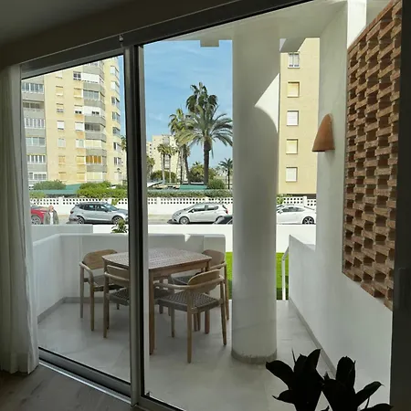 Апартаменты Reyes Catolicos Premium Beach, Playa Urbanova, Аликанте